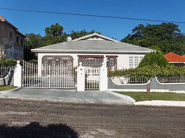 house-for-sale-in-ocho-rios-st-ann-jamaica-propertyads-jamaica