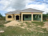 18 Minna Crescent, Clarendon, Jamaica - House for Sale