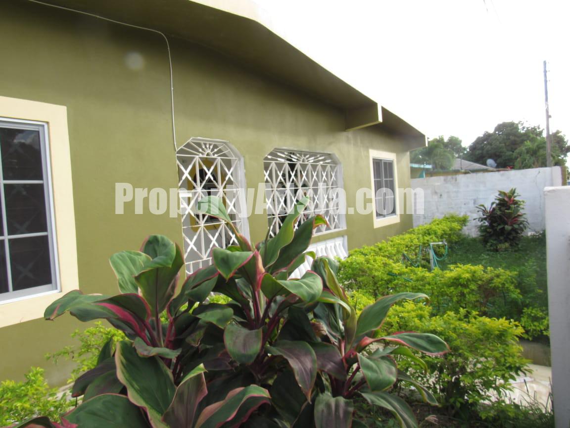 House For Sale in New Town Housing Scheme, Clarendon Jamaica