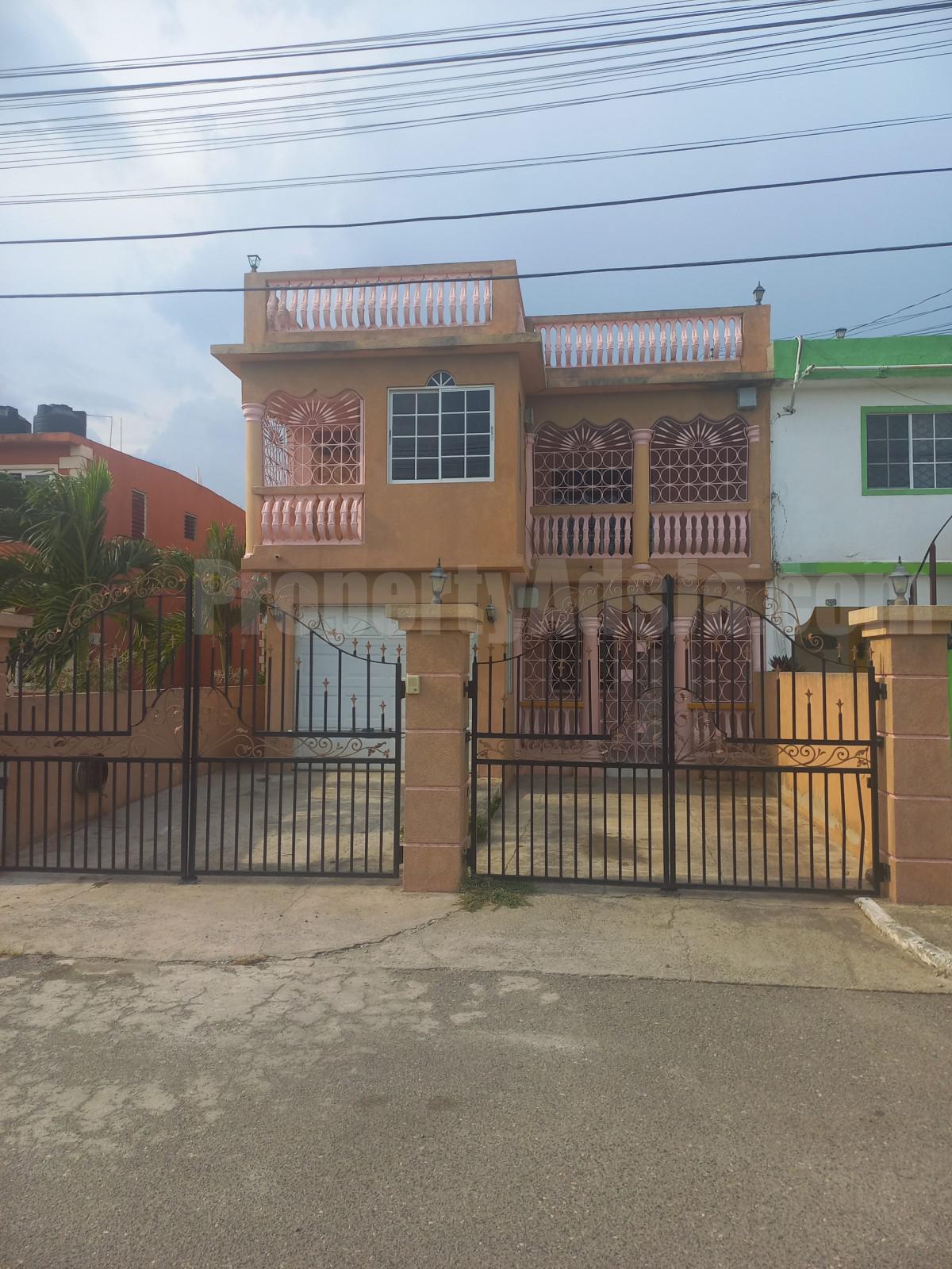 Townhouse For Sale in Spanish Town, St. Catherine Jamaica photo 10