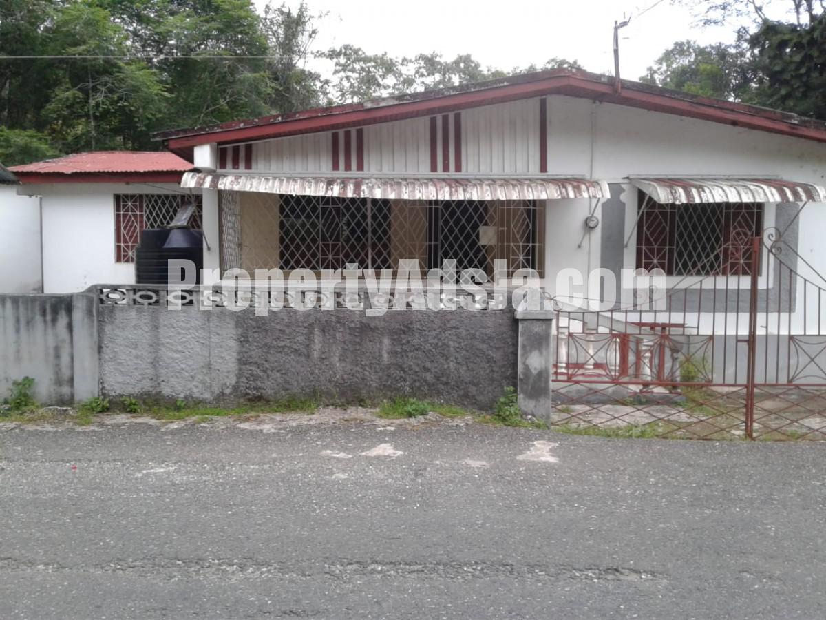 House For Sale in ROCK SPRING, Trelawny Jamaica
