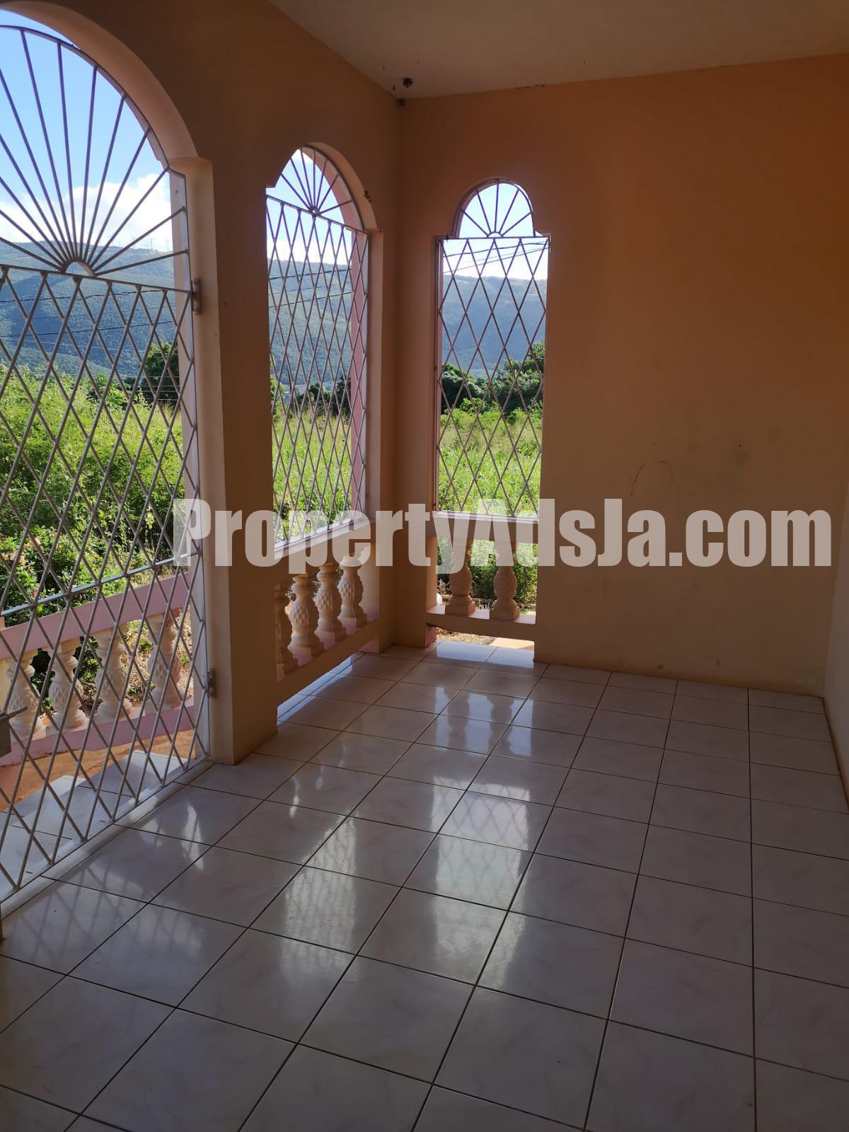 House For Sale in Comma Pen, St. Elizabeth Jamaica