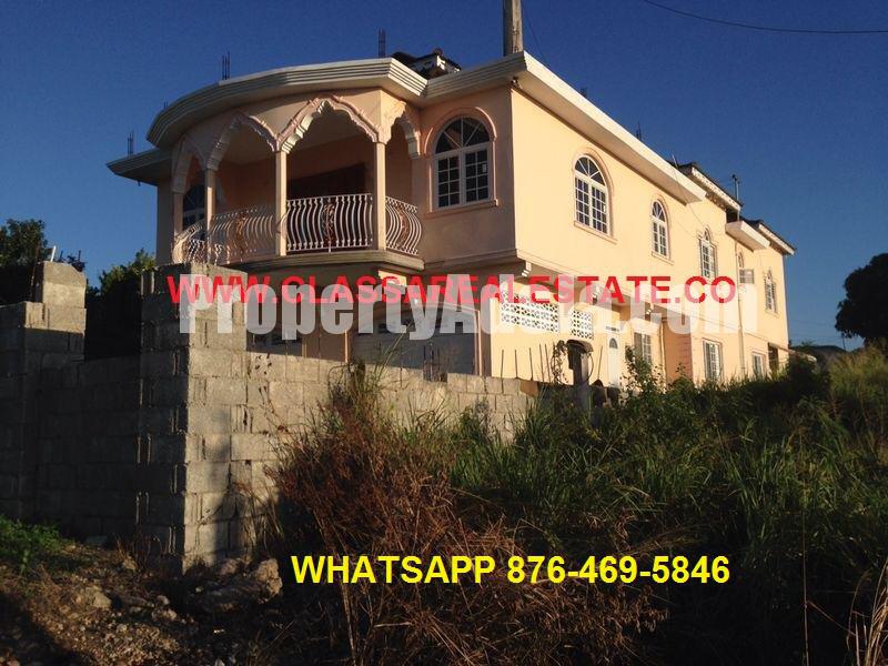House For Sale in OCEAN RIDGE ESTATES NORWOOD, St. James Jamaica