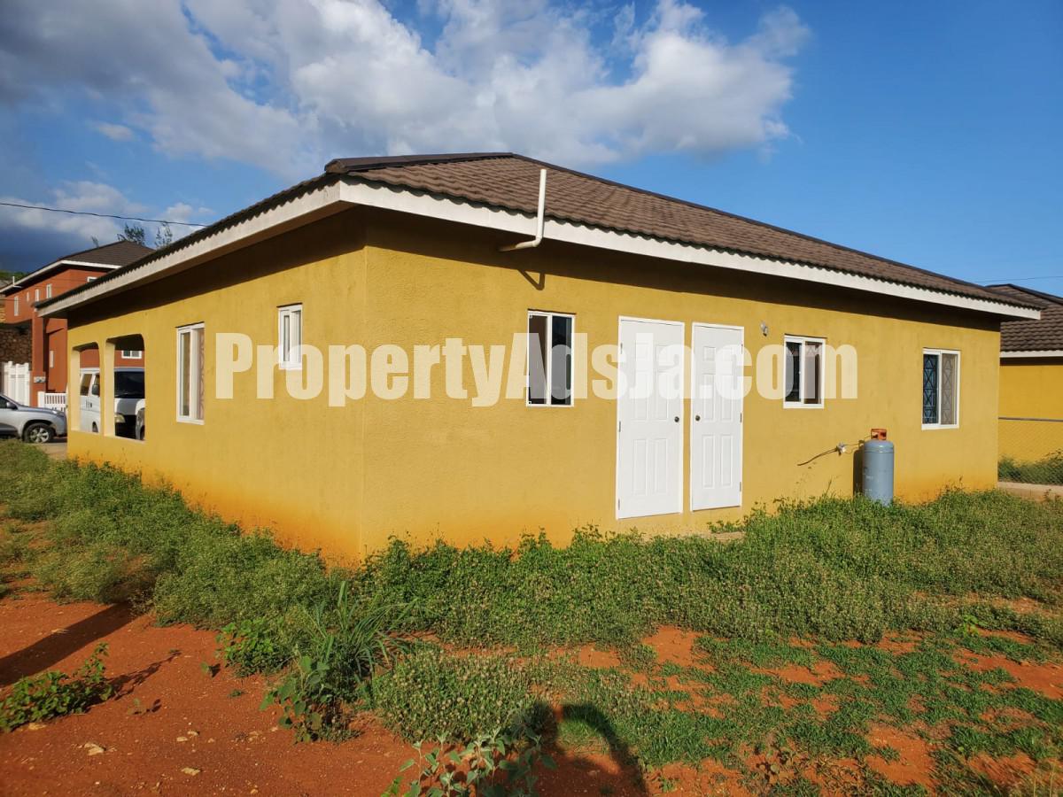 House For Sale in PART OF TREDEGAR PARK, St. Catherine Jamaica