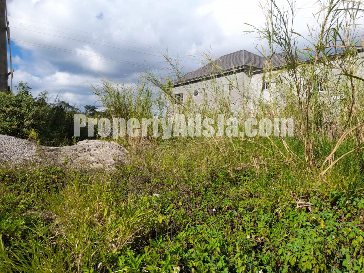 Residential lot For Sale in Moorlands Estate Mandeville, Manchester
