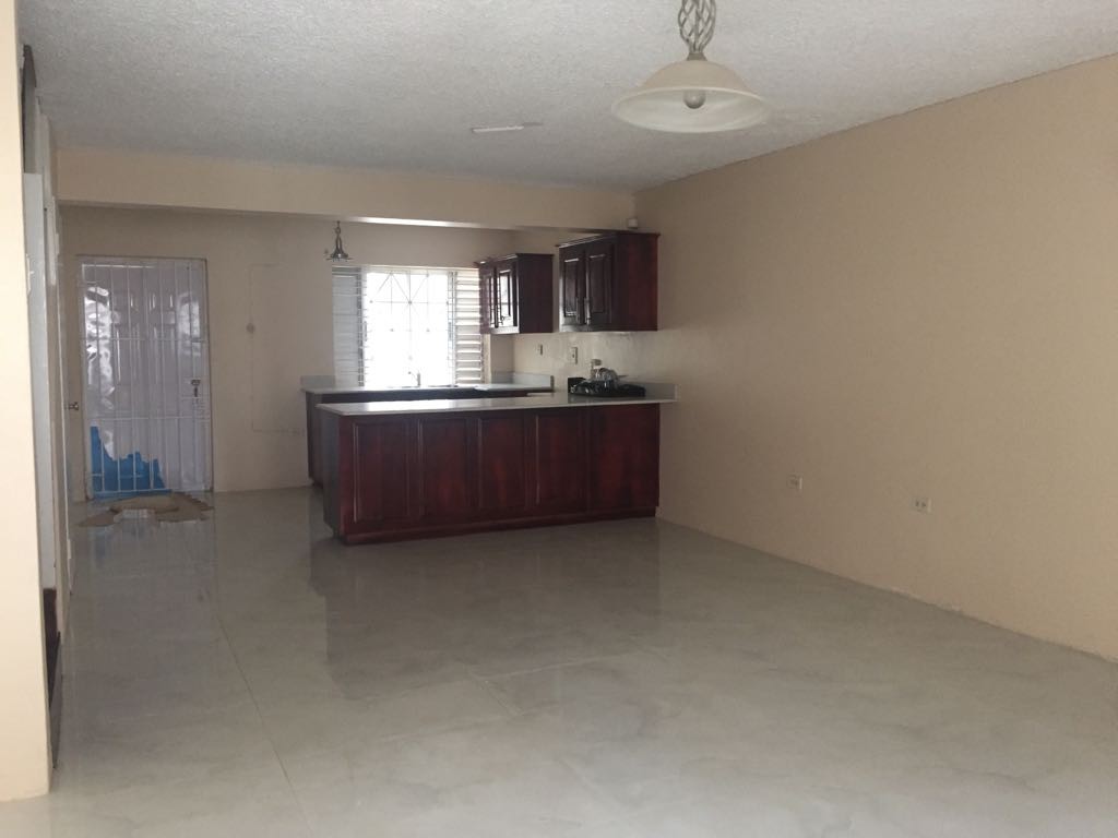 Townhouse For Rent in ACADIA KINGSTON 6, Kingston / St. Andrew Jamaica