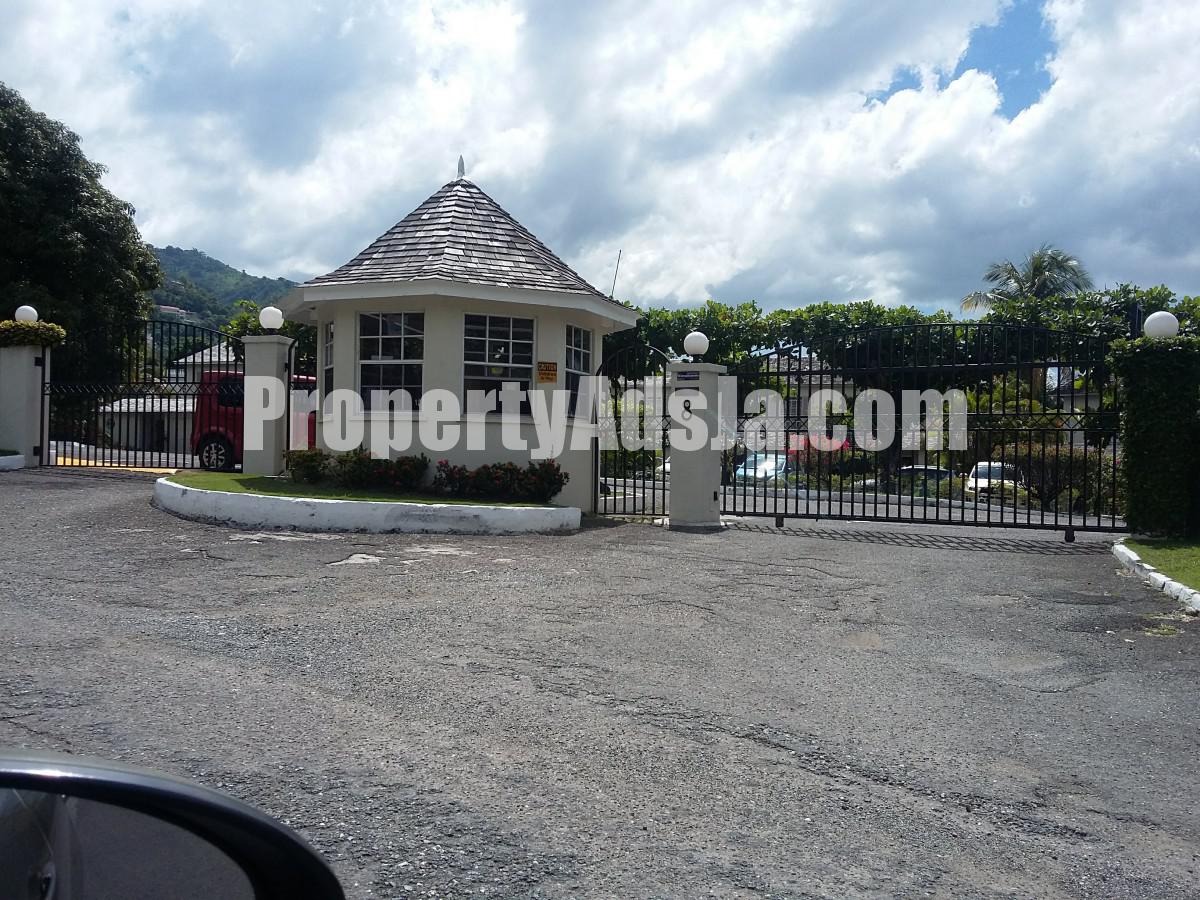Townhouse For Sale in Cherry Gardens, Kingston / St. Andrew Jamaica