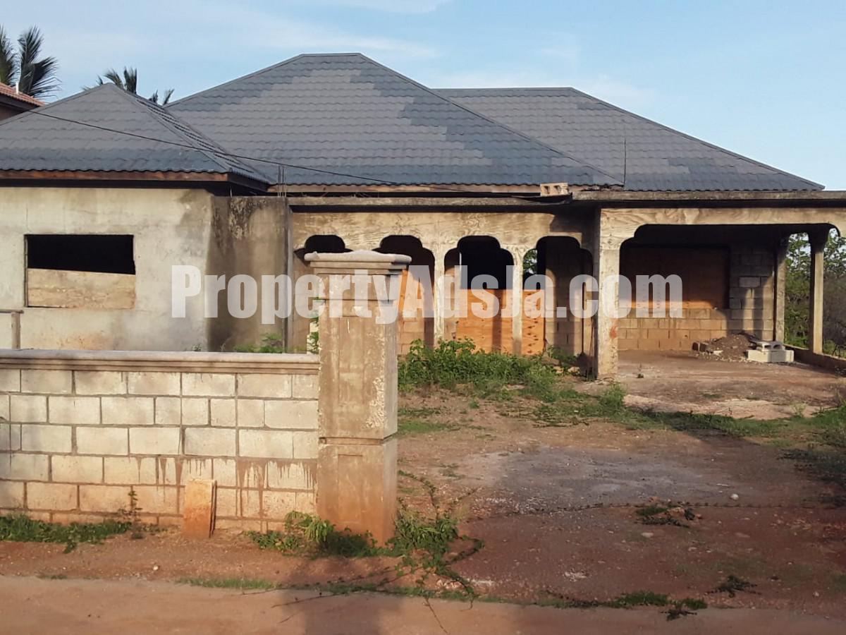 House For Sale in Greenarces, St. Catherine Jamaica