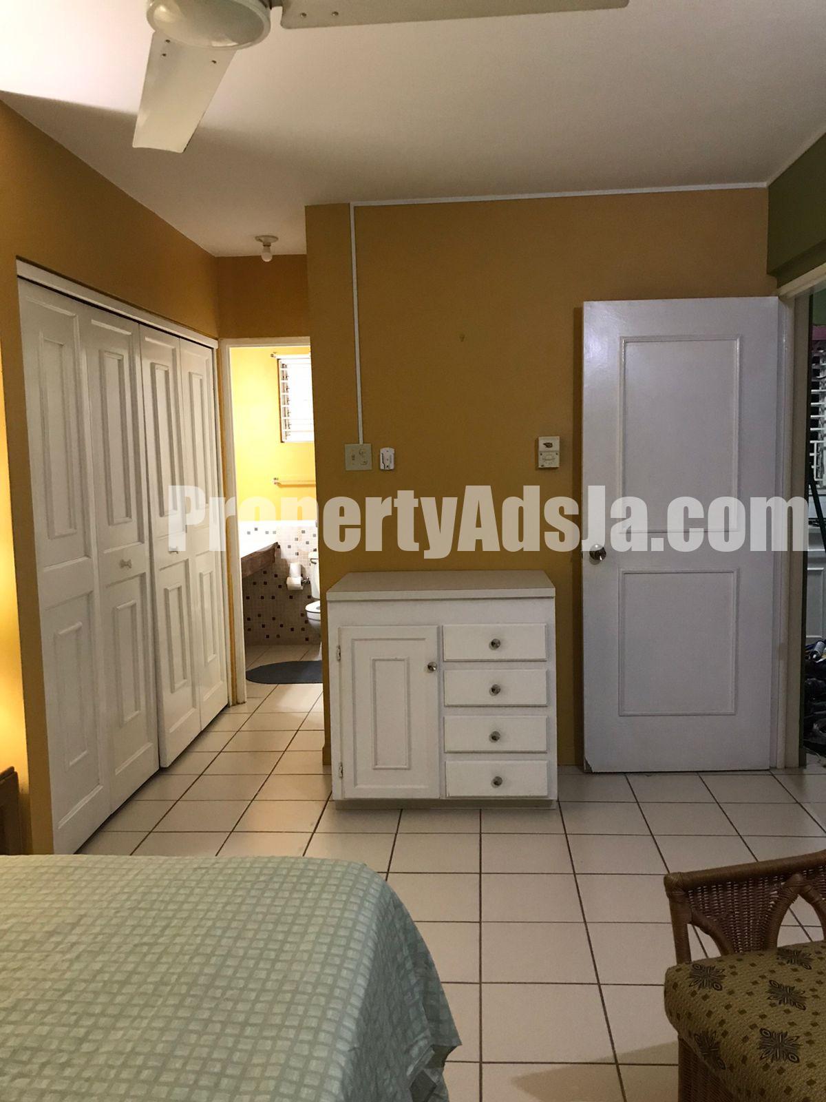 Apartment For Rent in Waterloo, Kingston / St. Andrew Jamaica