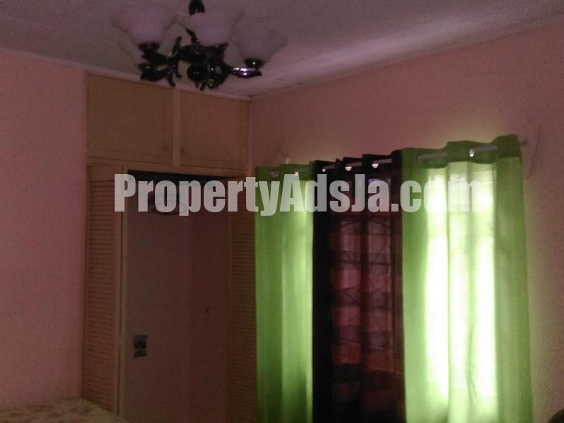 House For Rent in Molynes Mews, Kingston / St. Andrew Jamaica