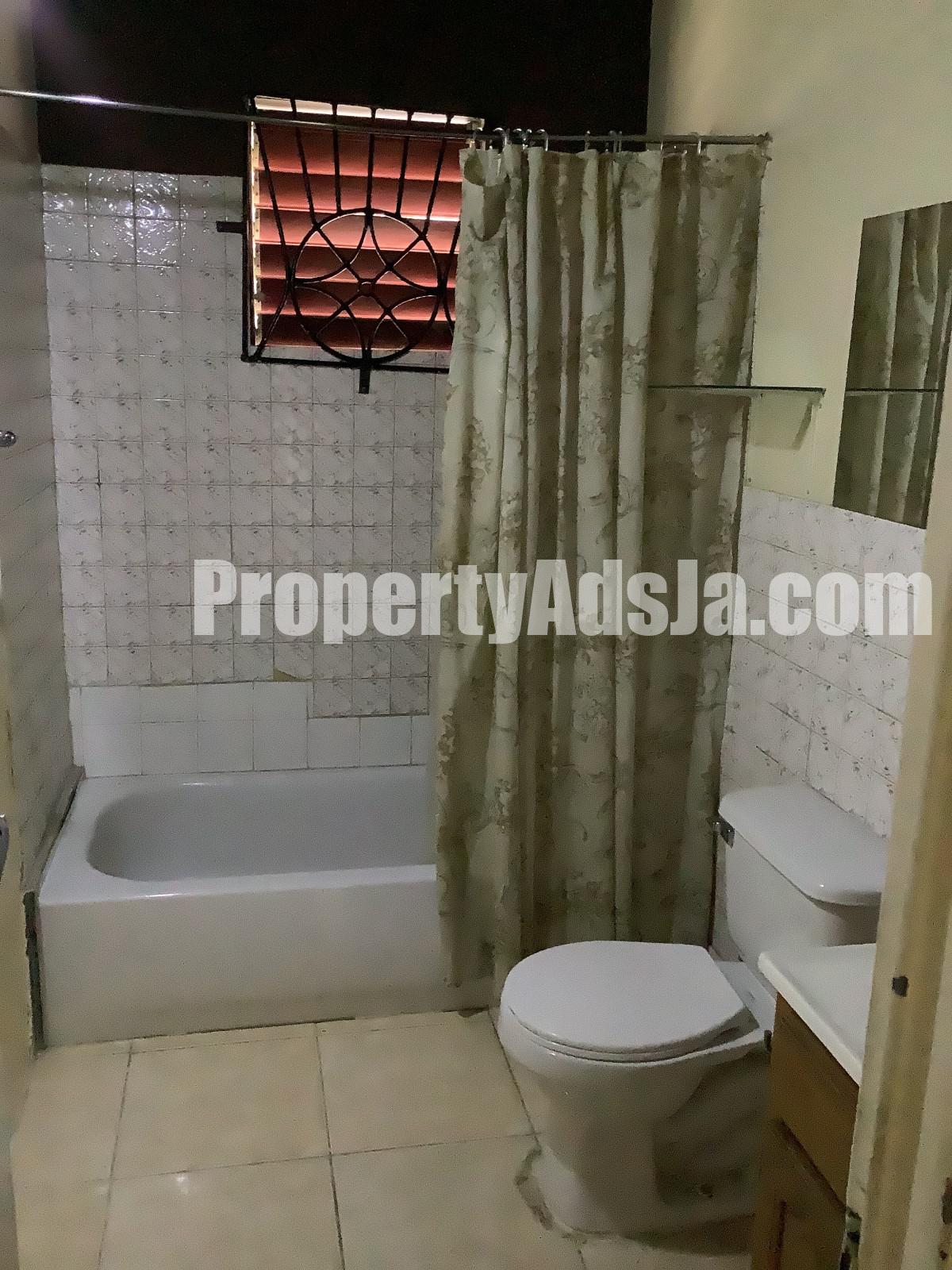 House For Rent in Willowdene Spanish town, St. Catherine Jamaica