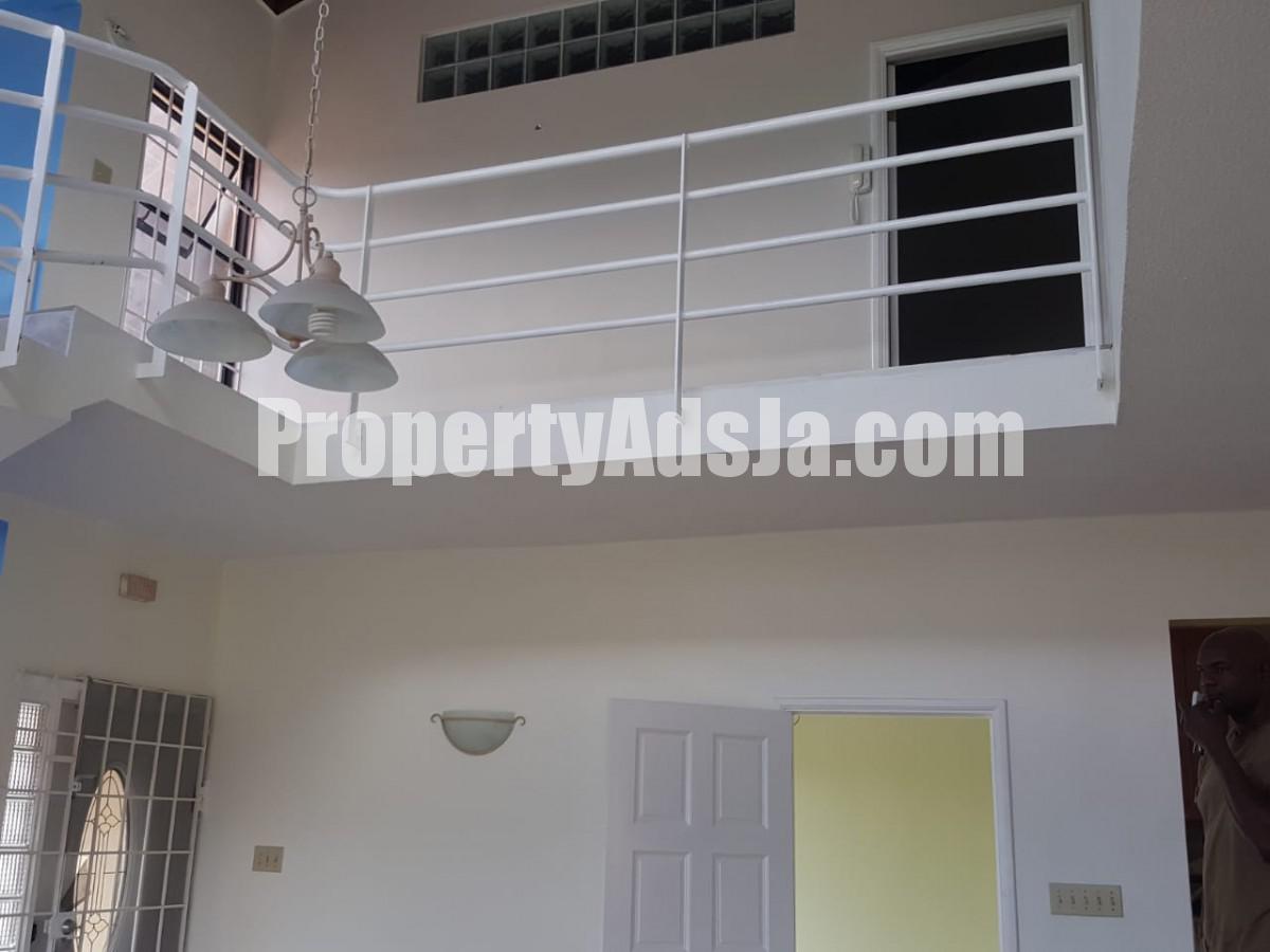 Townhouse For Rent in Mandeville Manchester, Manchester Jamaica