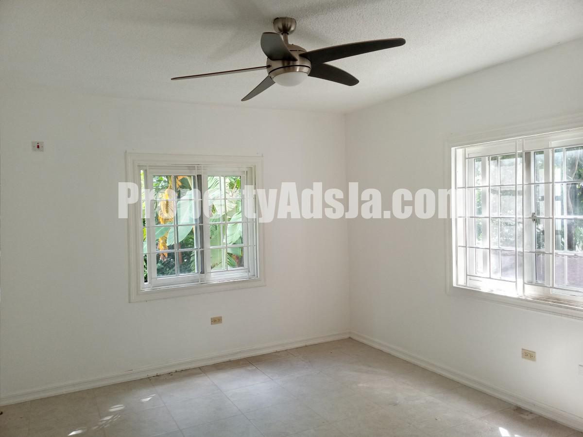 Apartment For Rent in Norbrook, Kingston / St. Andrew Jamaica
