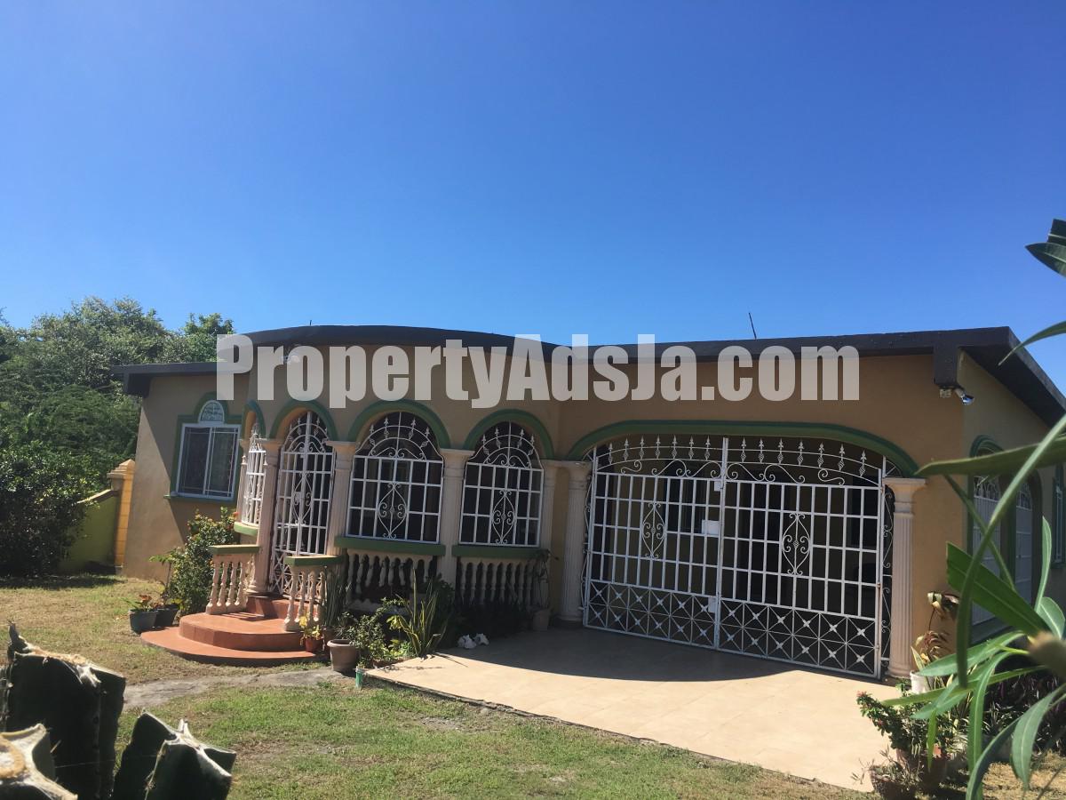 House For Sale in Albion Estates, St. Thomas Jamaica