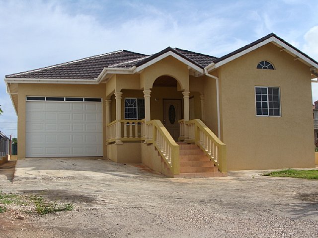 House For Sale in DOUGLAS JUNCTION ST ELIZABETH, St. Elizabeth, Jamaica