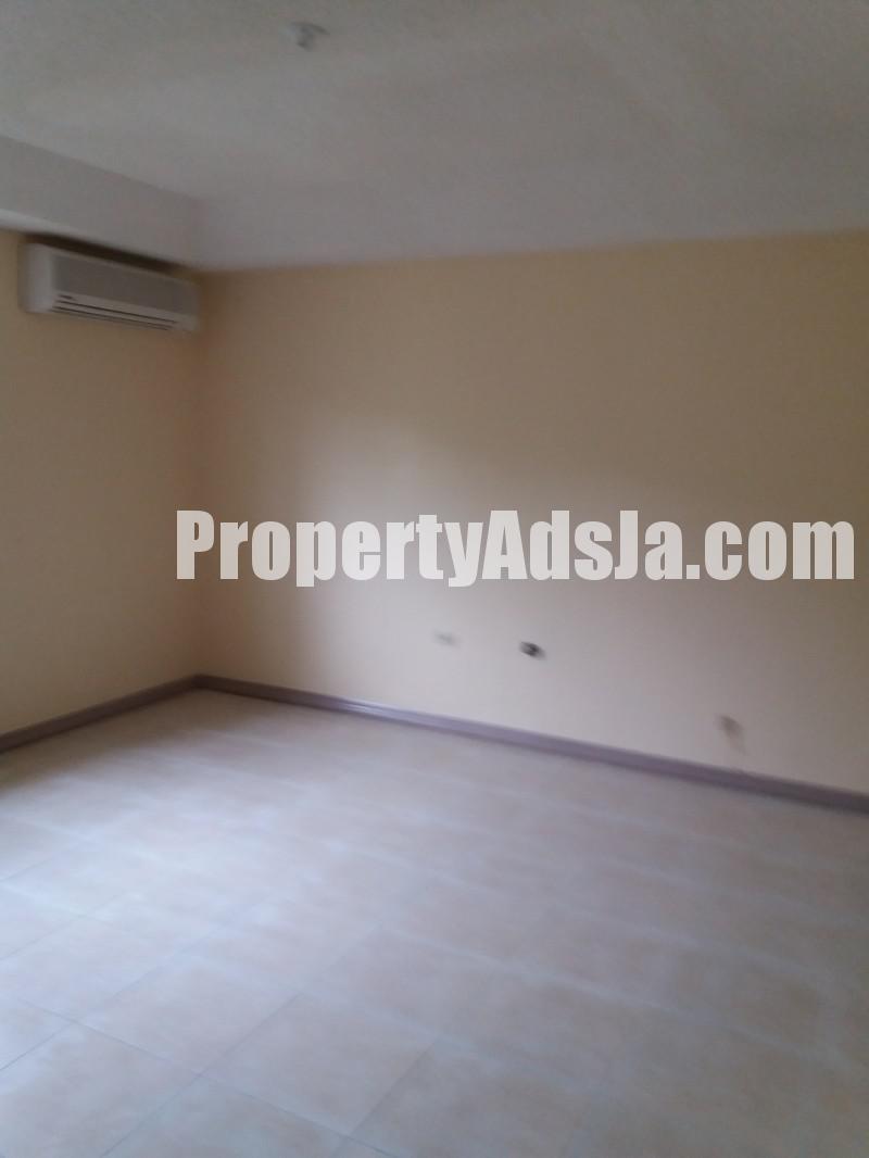 Apartment For Rent in Norbrook Kingston 8, Kingston / St. Andrew