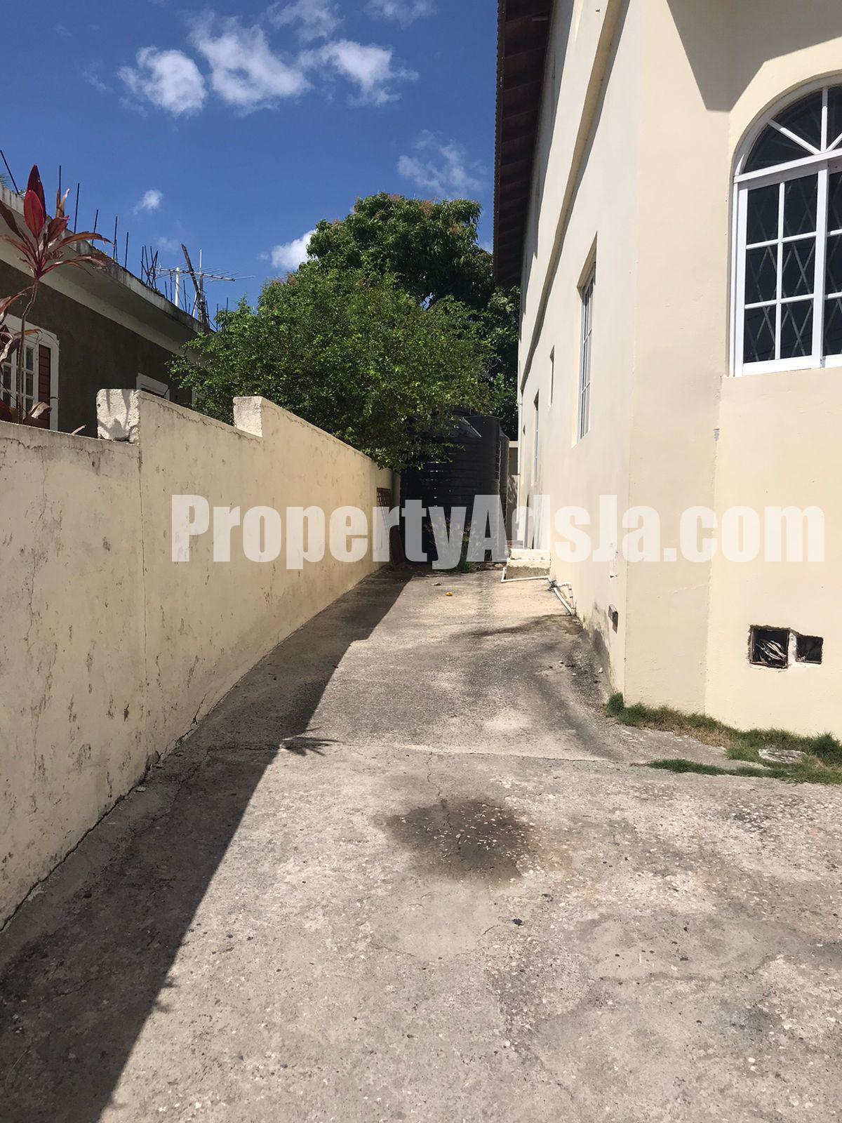 House For Sale in Sydenham Villa, St. Catherine Jamaica