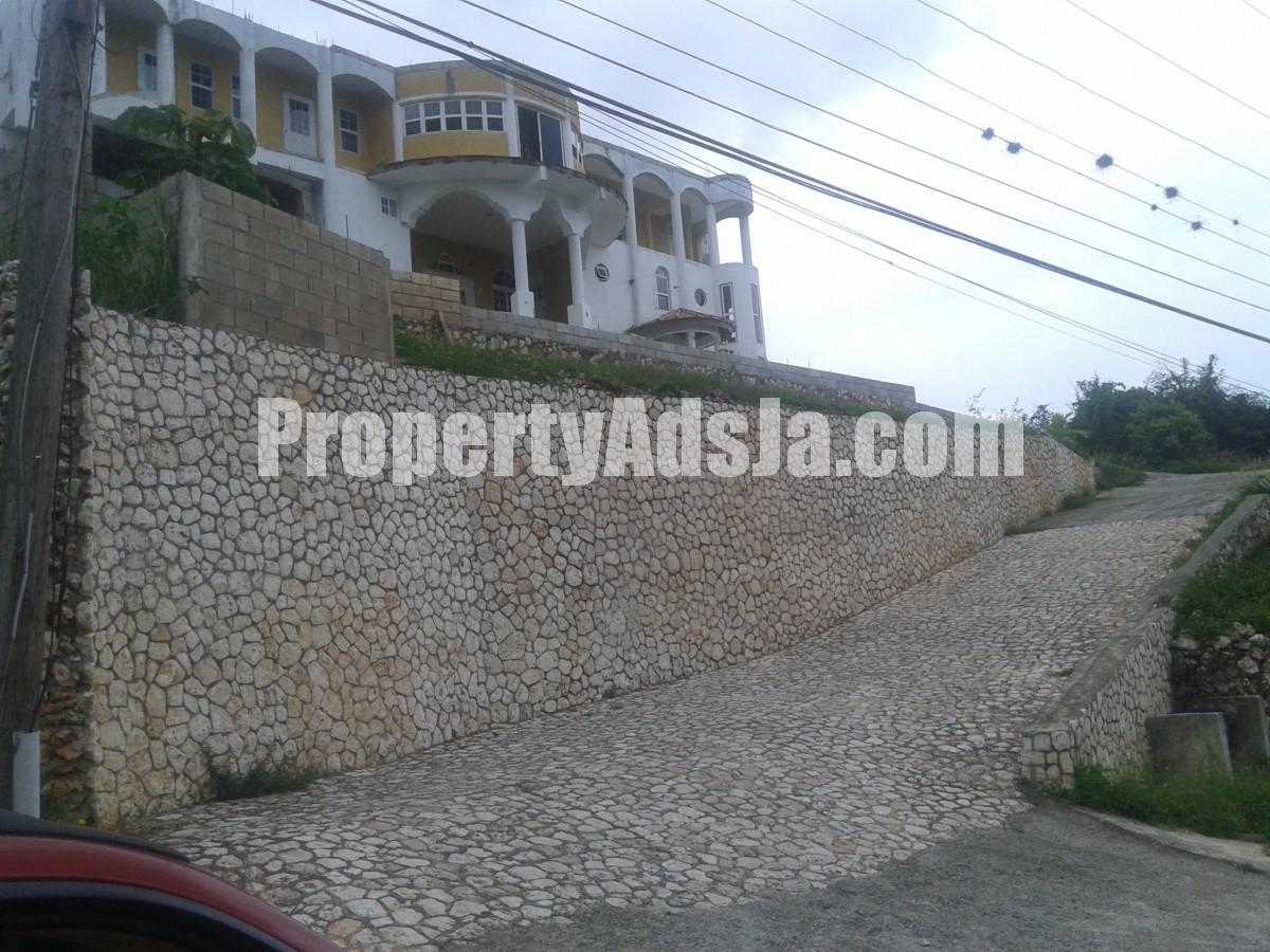 House For Sale in Chancery Hall, Kingston / St. Andrew Jamaica