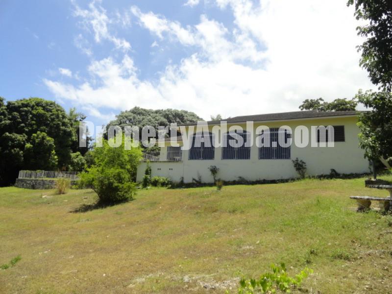 House For Rent in montego bay, St. James Jamaica