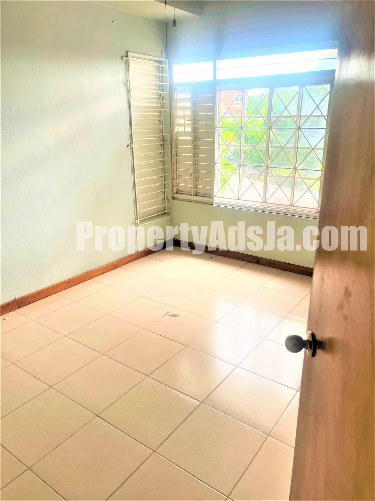 Townhouse For Rent in NORBROOK, Kingston / St. Andrew Jamaica