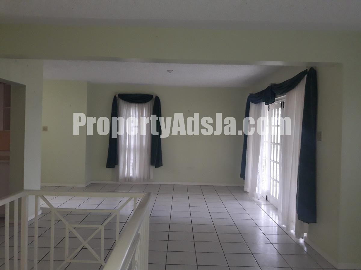 Townhouse For Sale in Wesley Avenue, Manchester Jamaica