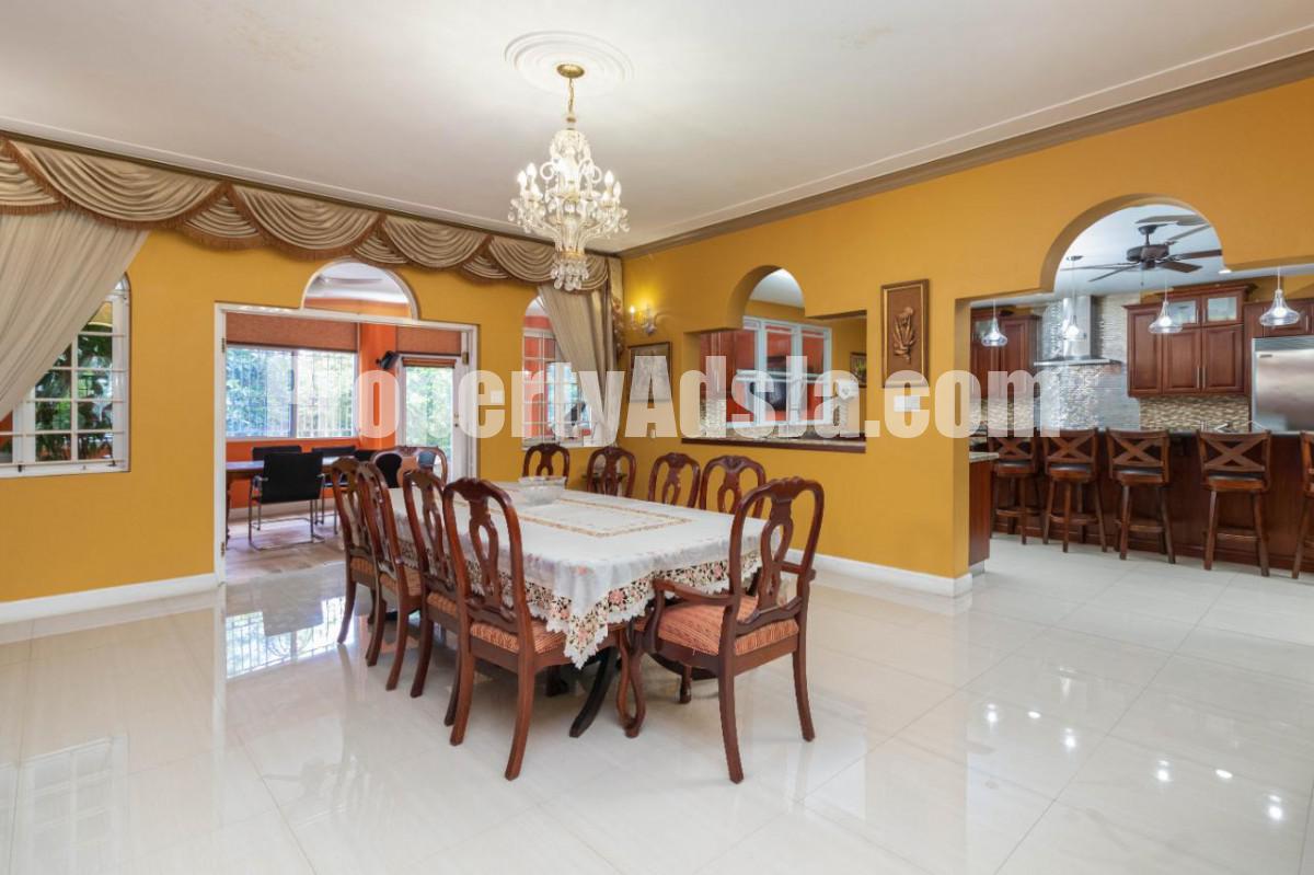 House For Sale in ACADIA, Kingston / St. Andrew Jamaica