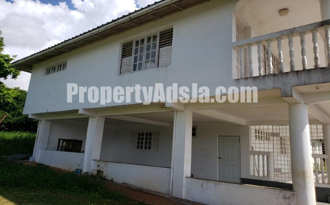 House For Sale in Williamsfield, Manchester Jamaica