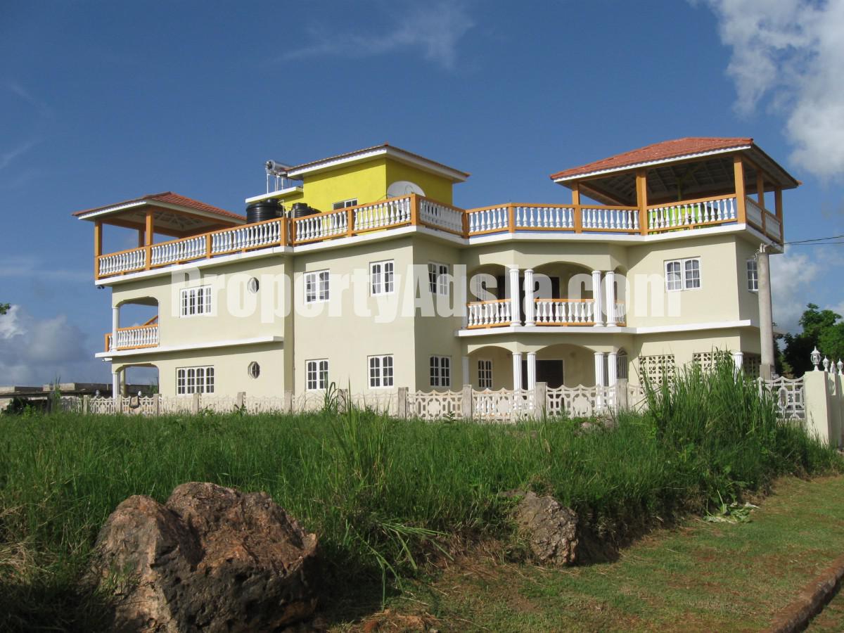 House For Sale in Retreat Three Hills, St. Mary Jamaica