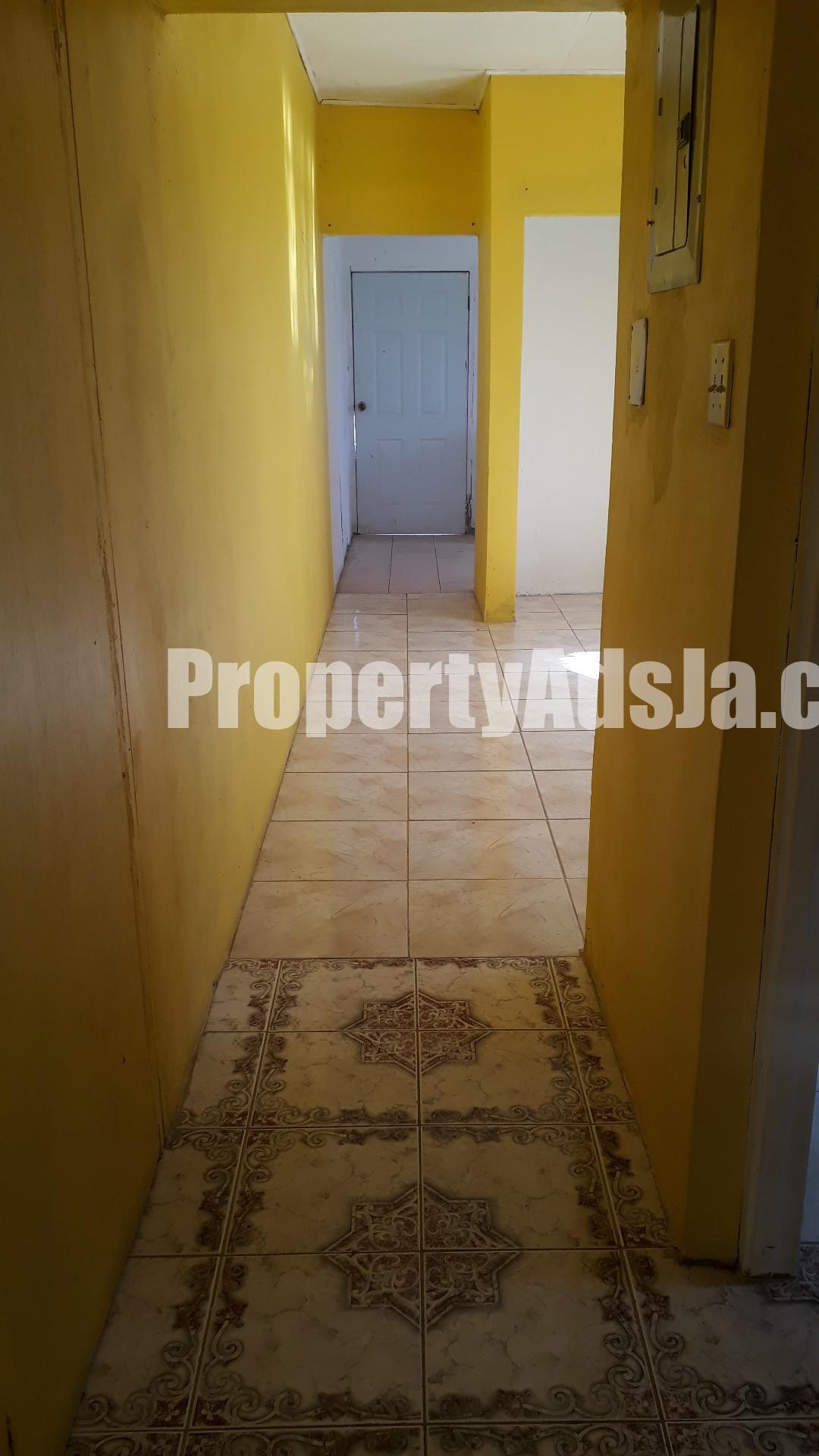 Apartment For Rent in Santa Cruz, St. Elizabeth Jamaica