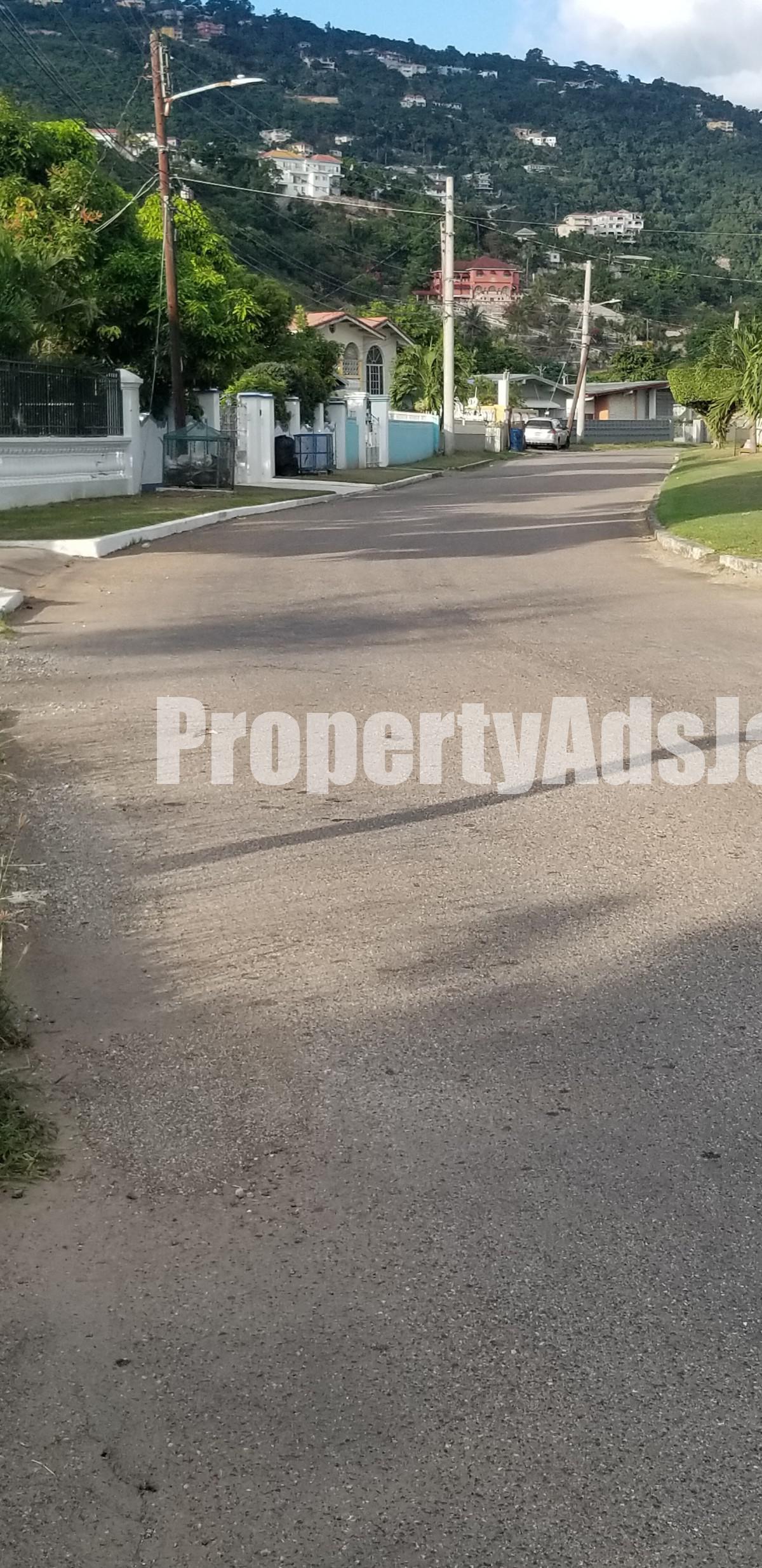 Flat For Rent in Havendale, Kingston / St. Andrew Jamaica