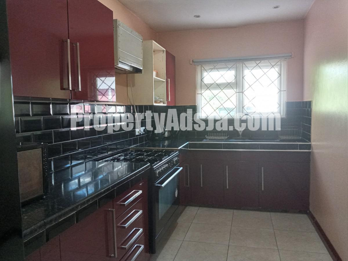 Flat For Rent in Three Oaks Gardens, Kingston / St. Andrew Jamaica