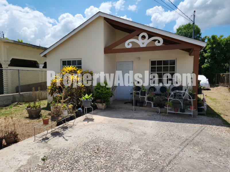 House For Sale in White Water Meadows, St. Catherine Jamaica