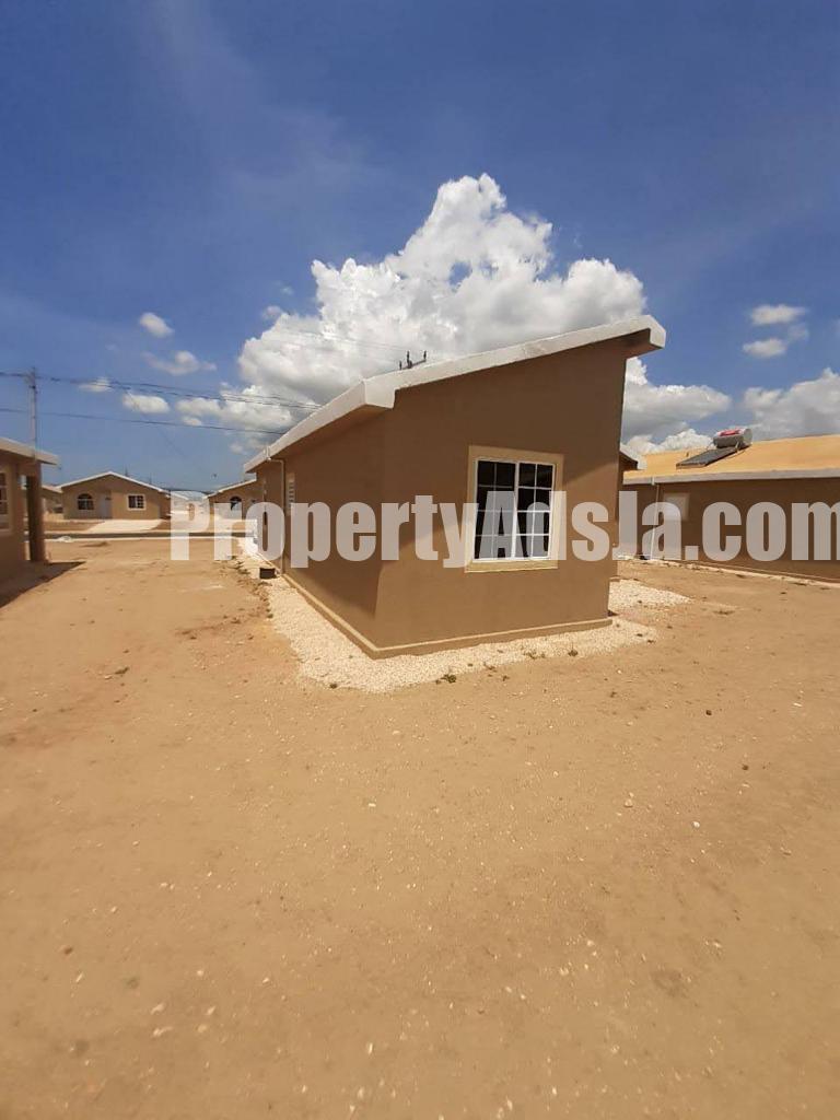 House For Rent in Phoenix Park Village Portmore, St. Catherine Jamaica