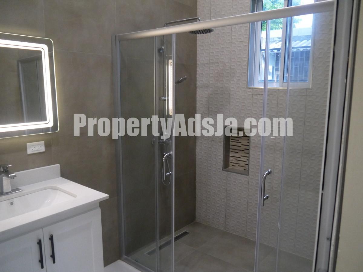 House For Sale in Mona Heights, Kingston / St. Andrew Jamaica