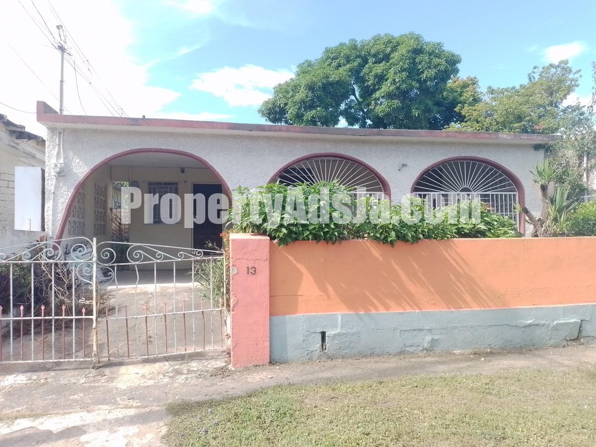 House For Sale in Duhaney Park, Kingston / St. Andrew Jamaica