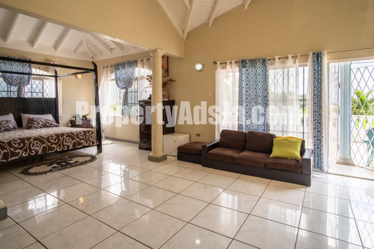 House For Sale in Smokey Vale, Kingston / St. Andrew Jamaica