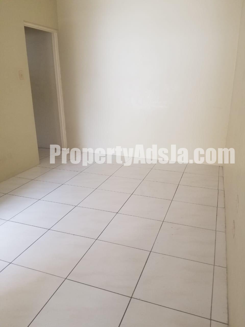 House For Rent in Molynes, Kingston / St. Andrew Jamaica