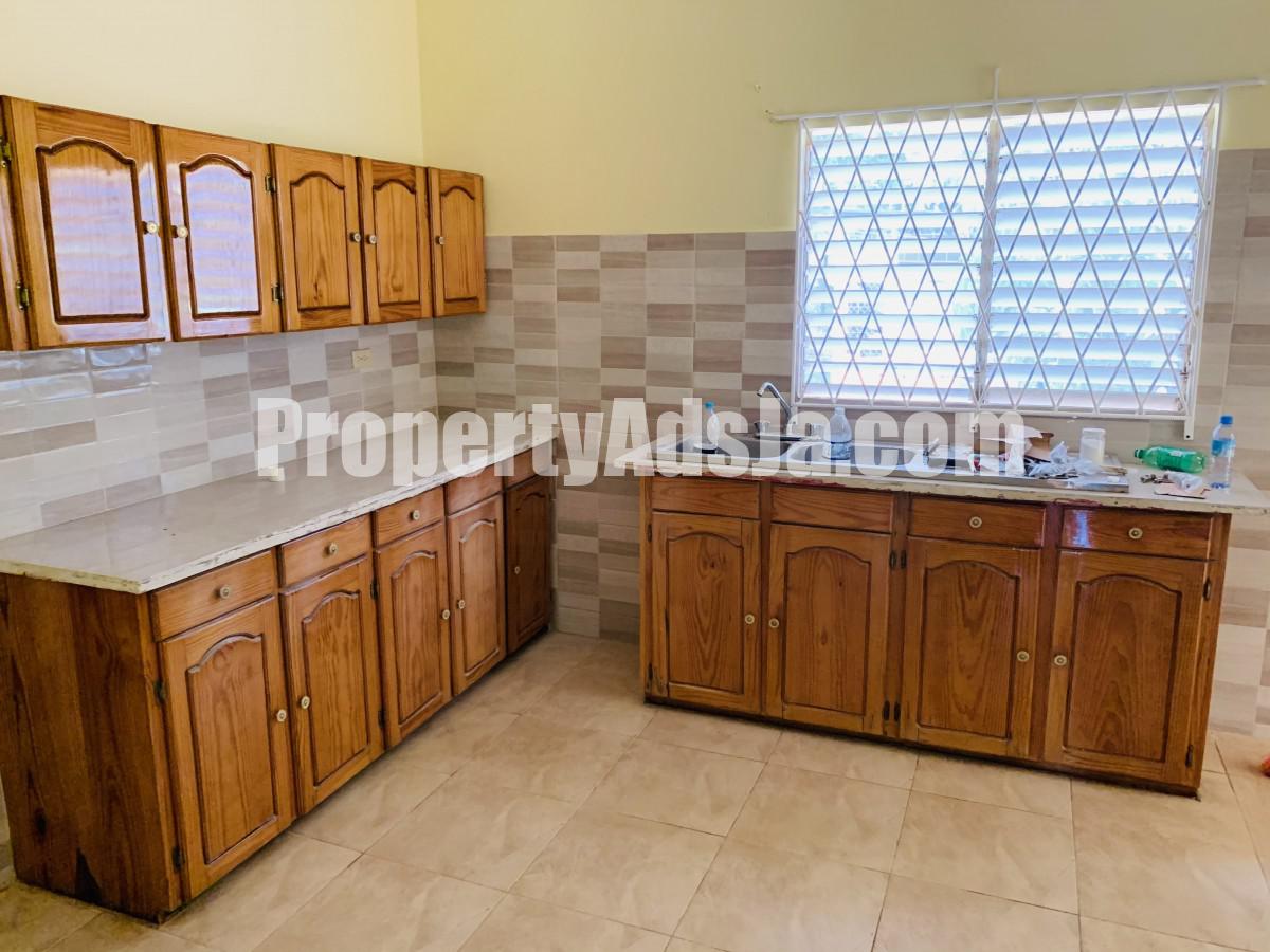 House For Rent in Green Acres, St. Catherine Jamaica
