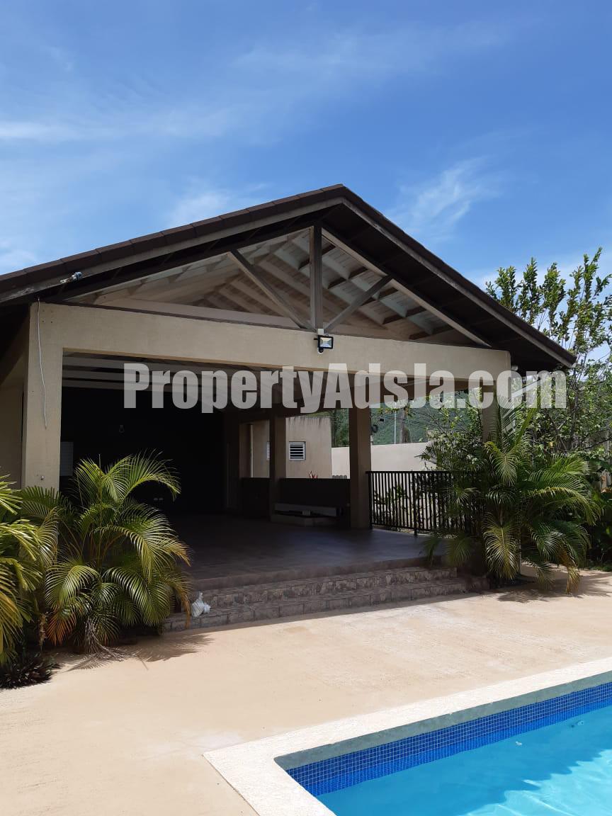 Apartment For Rent in MONA, Kingston / St. Andrew Jamaica