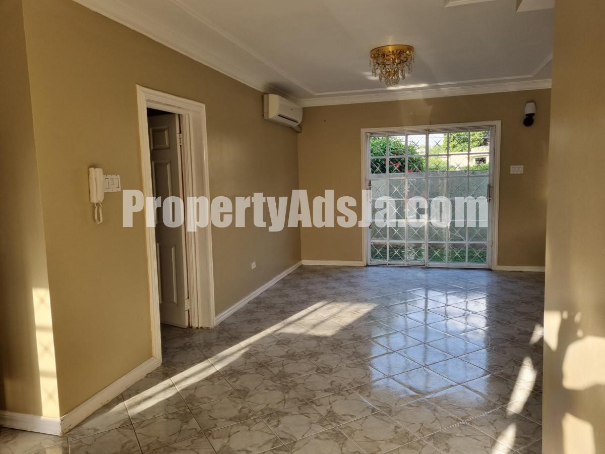 Apartment For Rent in Constant Spring Gardens, Kingston / St. Andrew