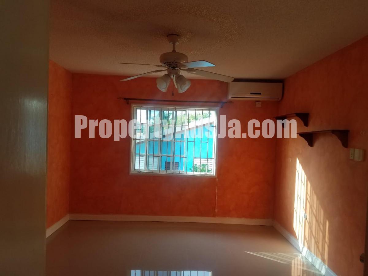 Apartment For Rent in The Cunningham Manor, Kingston / St. Andrew