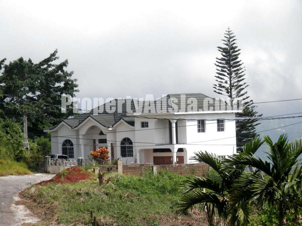 House For Sale in Ingleside, Manchester Jamaica