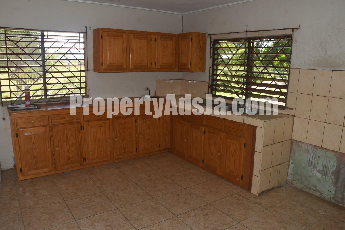 Commercial/farm land For Rent in Black River, St. Elizabeth Jamaica