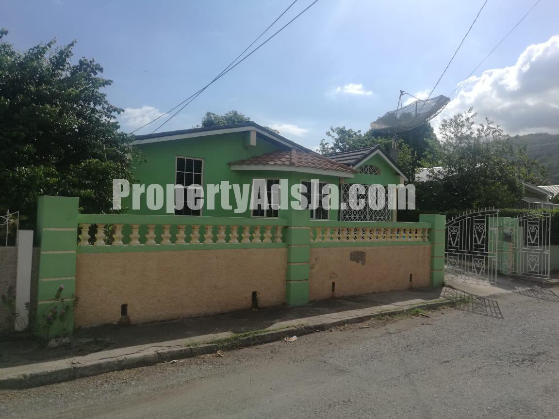House For Sale in Meadowbrook Estate, Kingston / St. Andrew Jamaica