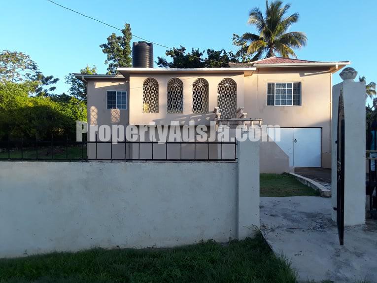 House For Sale in Santa Cruz,