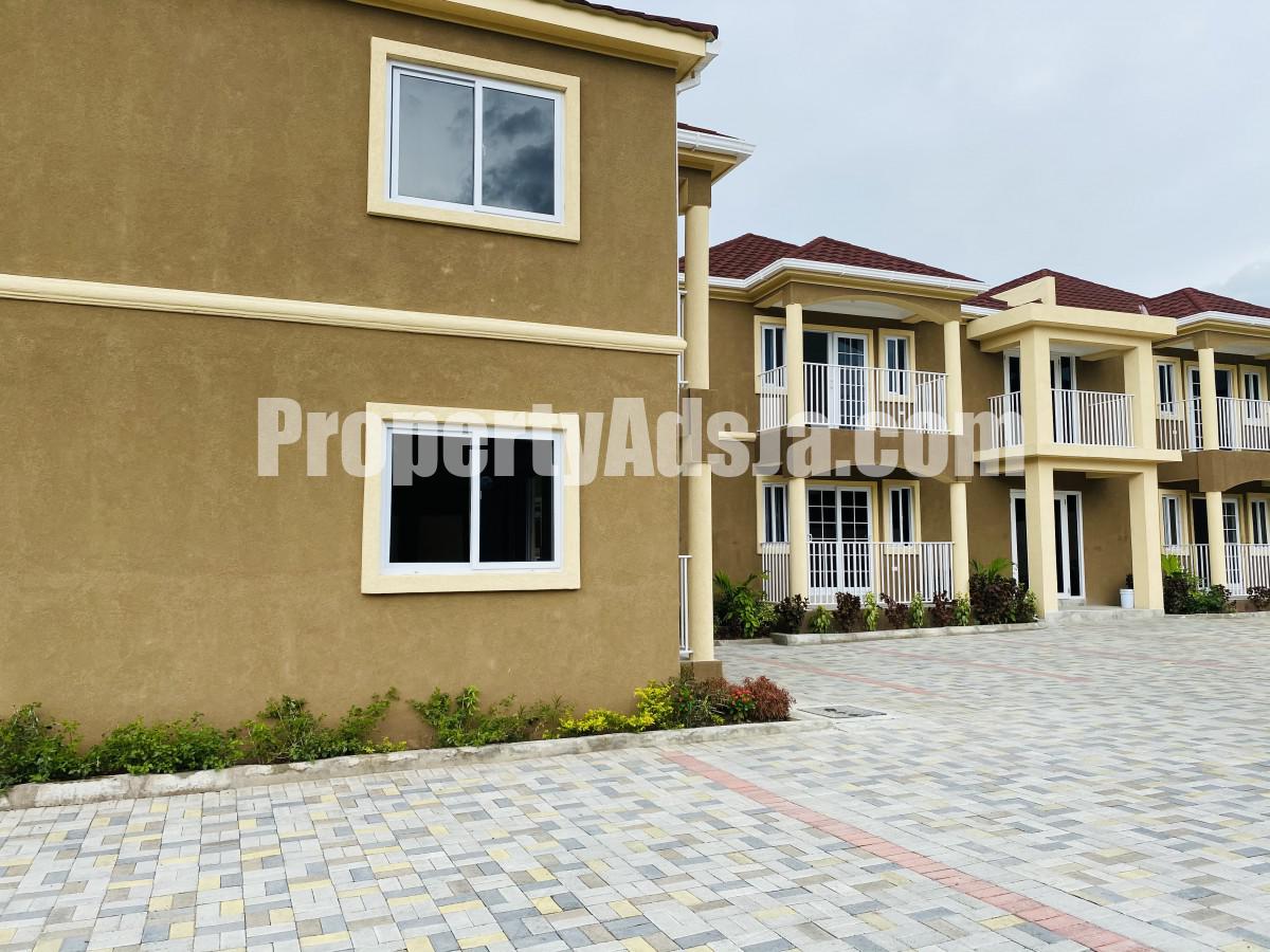 Apartment For Rent in Kingston 6, Kingston / St. Andrew Jamaica