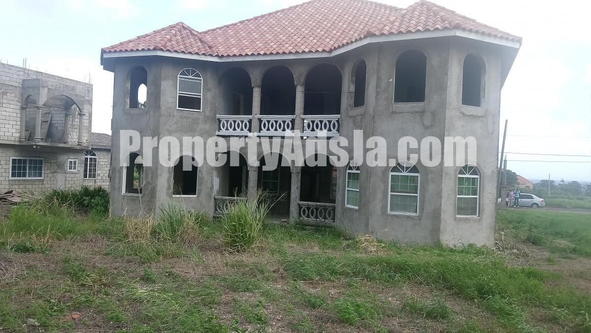 House For Sale in Drax Hall, St. Ann Jamaica