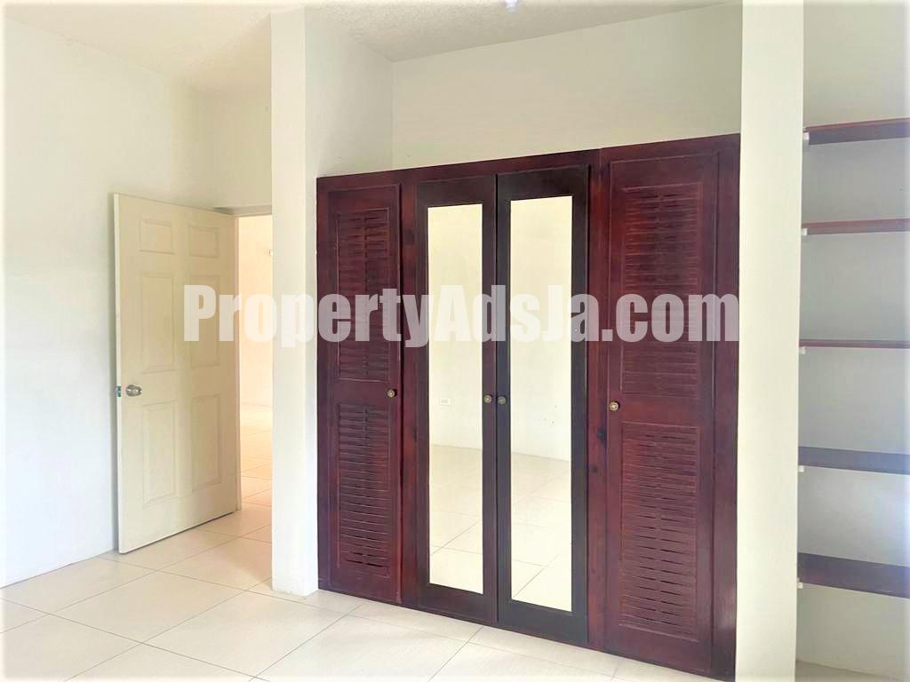 Apartment For Sale in KINGSTON 19, Kingston / St. Andrew Jamaica