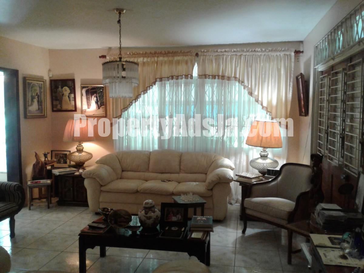 House For Sale in Orange Grove, Kingston / St. Andrew Jamaica
