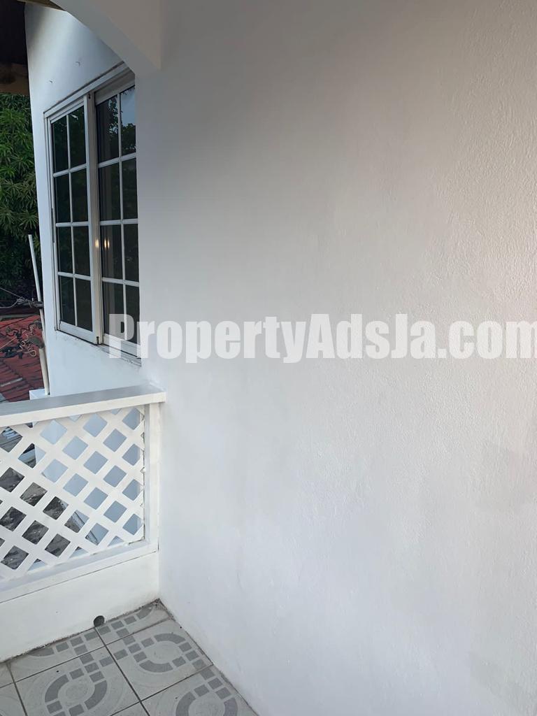 Flat For Rent in Queensborough, Kingston / St. Andrew Jamaica